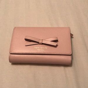 Kate Spade Bow Wallet!